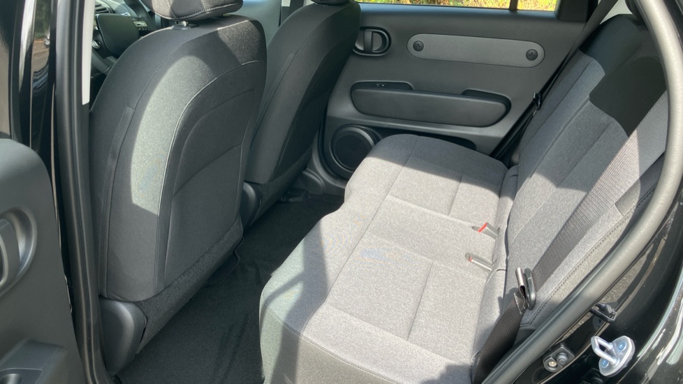 Hyundai INSTER 85kW 01 49kWh 5dr Auto Electric Hatchback - Image 16