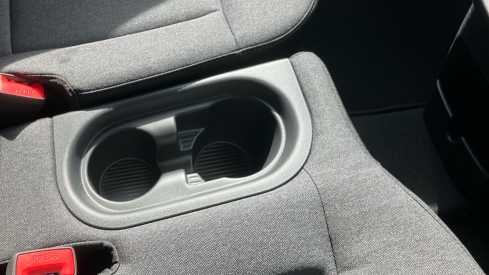 Hyundai INSTER 85kW 01 49kWh 5dr Auto Electric Hatchback - Image 32