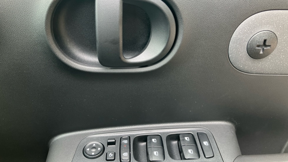 Hyundai INSTER 85kW 01 49kWh 5dr Auto Electric Hatchback - Image 38