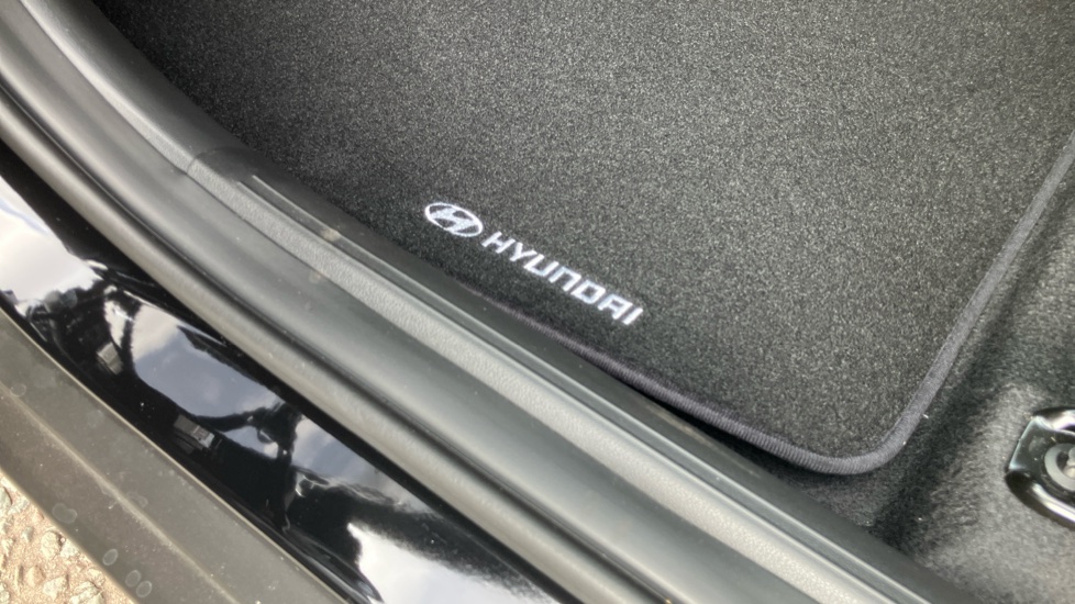 Hyundai INSTER 85kW 01 49kWh 5dr Auto Electric Hatchback - Image 47