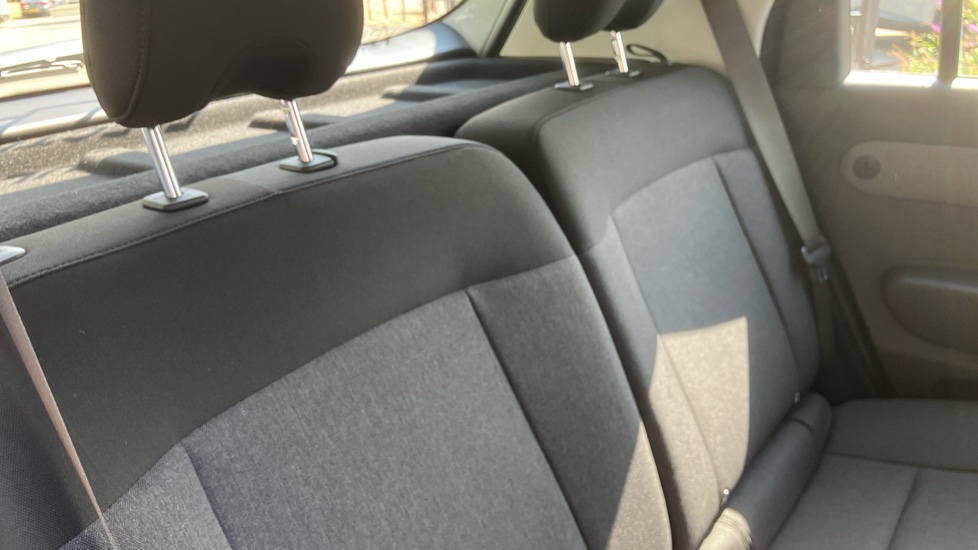 Hyundai INSTER 85kW 01 49kWh 5dr Auto Electric Hatchback - Image 44