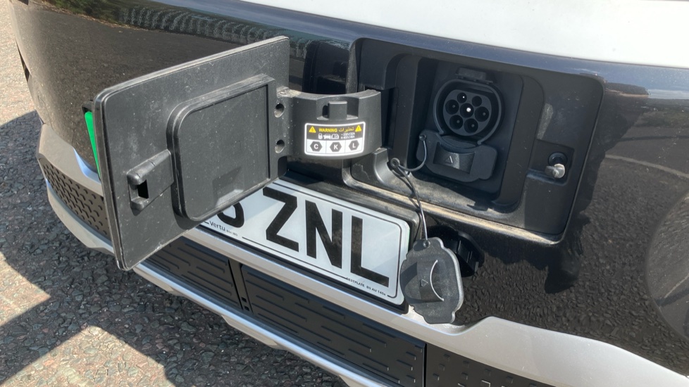 Hyundai INSTER 85kW 01 49kWh 5dr Auto Electric Hatchback - Image 52