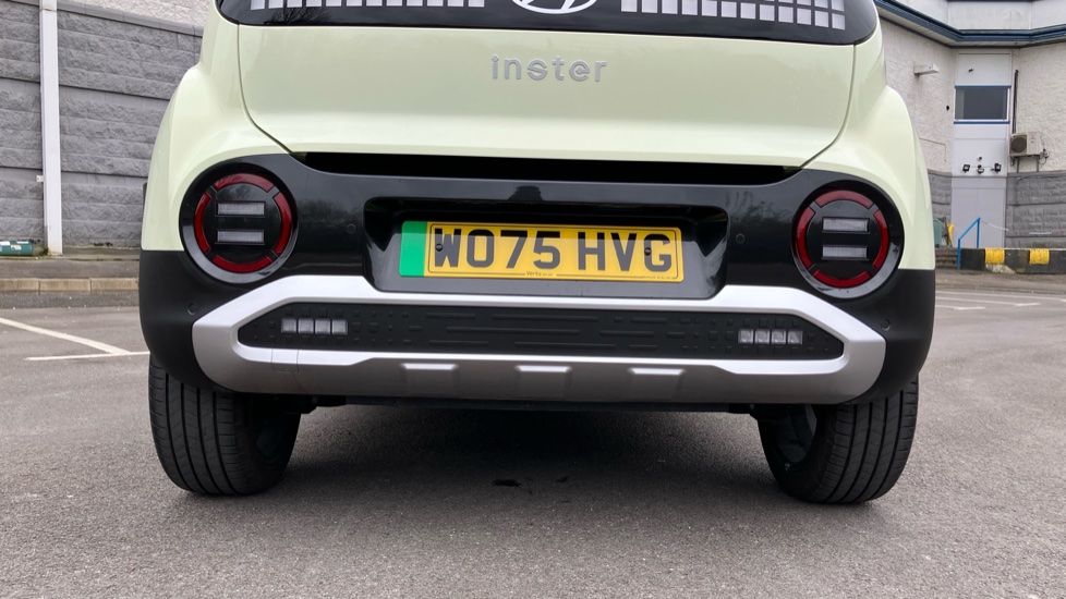 Hyundai INSTER 85kW 02 49kWh 5dr Auto Electric Hatchback - Image 29