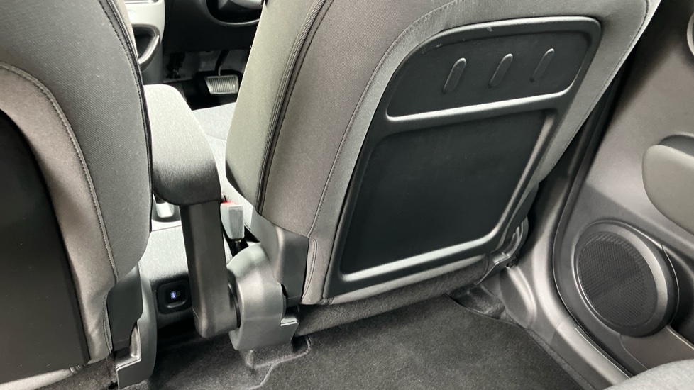 Hyundai INSTER 85kW 02 49kWh 5dr Auto Electric Hatchback - Image 33
