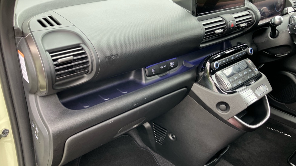 Hyundai INSTER 85kW 02 49kWh 5dr Auto Electric Hatchback - Image 35
