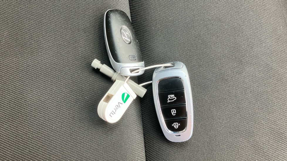 Hyundai TUCSON 1.6 TGDi Hybrid 230 Premium 5dr 2WD Auto Hybrid Estate - Image 20
