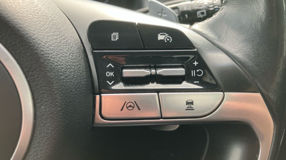 Hyundai TUCSON 1.6 TGDi Hybrid 230 Premium 5dr 2WD Auto Hybrid Estate - Image 23