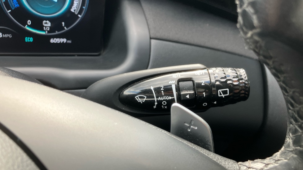 Hyundai TUCSON 1.6 TGDi Hybrid 230 Premium 5dr 2WD Auto Hybrid Estate - Image 24