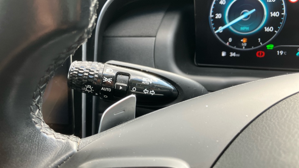 Hyundai TUCSON 1.6 TGDi Hybrid 230 Premium 5dr 2WD Auto Hybrid Estate - Image 26