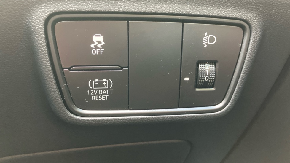 Hyundai TUCSON 1.6 TGDi Hybrid 230 Premium 5dr 2WD Auto Hybrid Estate - Image 27