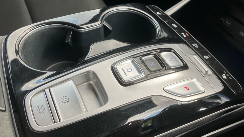 Hyundai TUCSON 1.6 TGDi Hybrid 230 Premium 5dr 2WD Auto Hybrid Estate - Image 32