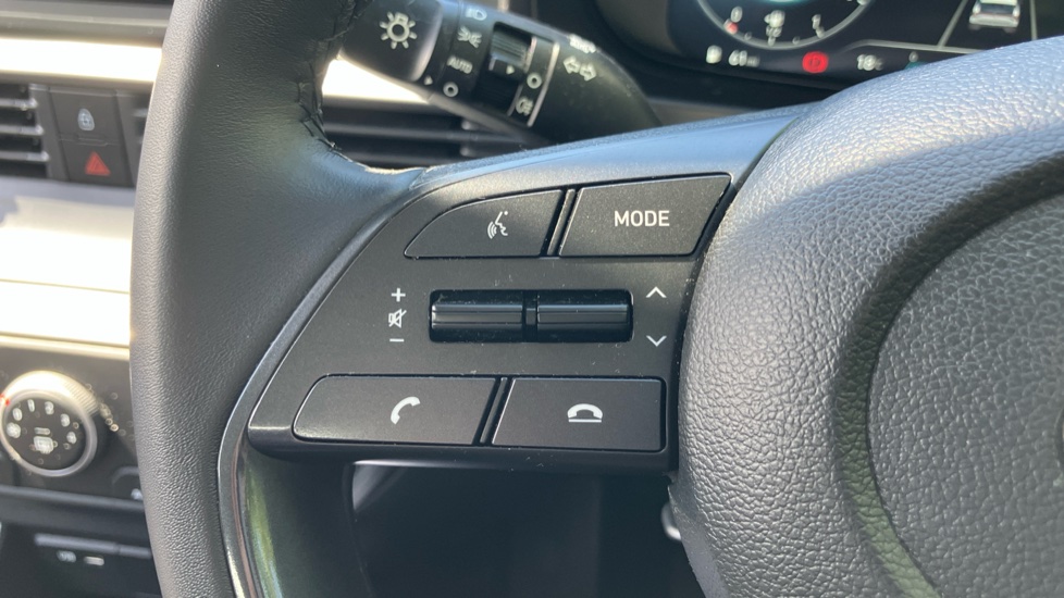 Hyundai i20 1.0T GDi 48V MHD SE Connect 5dr Petrol Hatchback - Image 25