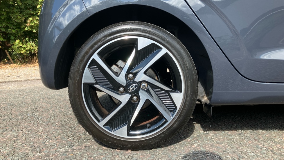 Hyundai i10 1.0 MPi Premium 5dr Petrol Hatchback - Image 7