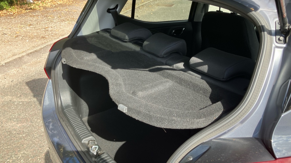 Hyundai i10 1.0 MPi Premium 5dr Petrol Hatchback - Image 42