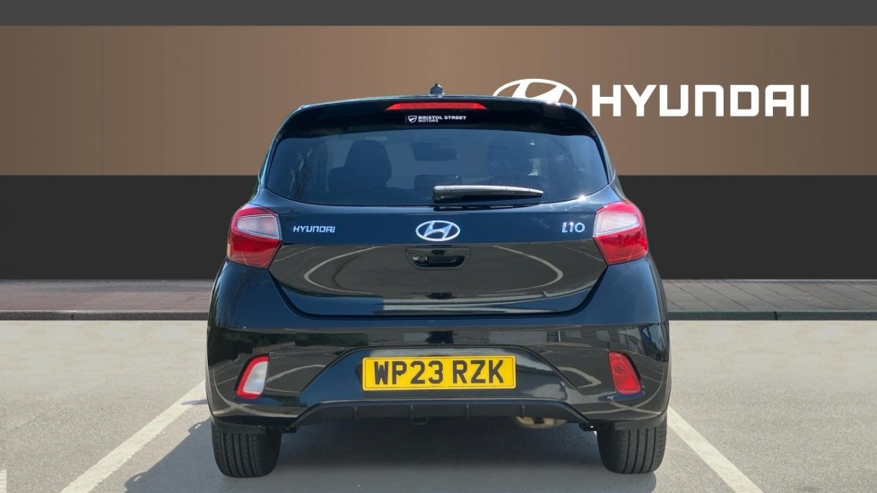 Hyundai i10 1.0 MPi Premium 5dr Petrol Hatchback - Image 6