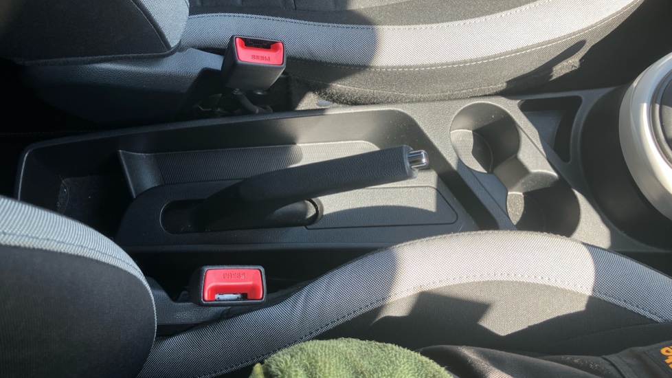 Hyundai i10 1.0 MPi Premium 5dr Petrol Hatchback - Image 30