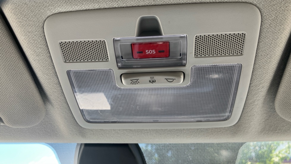 Hyundai i10 1.0 MPi Premium 5dr Petrol Hatchback - Image 31
