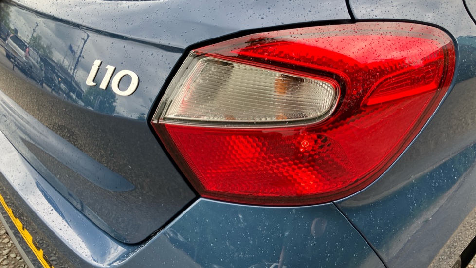 Hyundai i10 1.0 [63] Advance 5dr Auto [Nav] Petrol Hatchback - Image 37