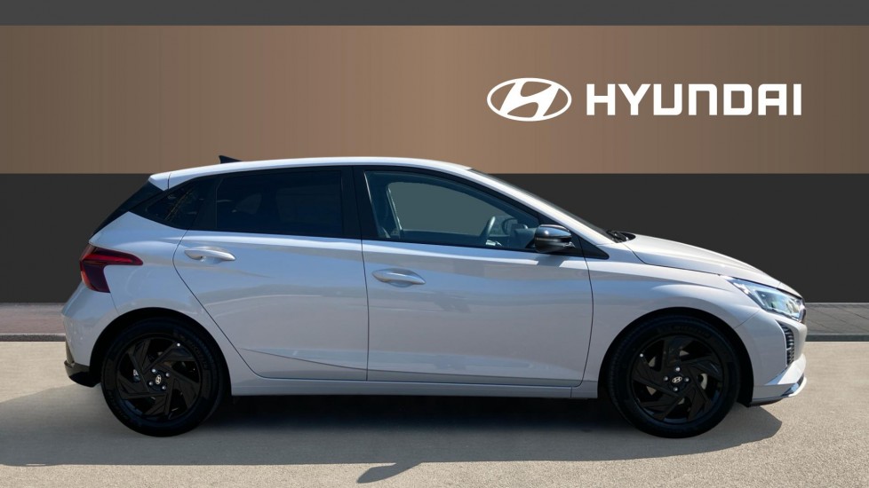 Hyundai i20 1.0T GDi 90 Black Line 5dr Petrol Hatchback - Image 5