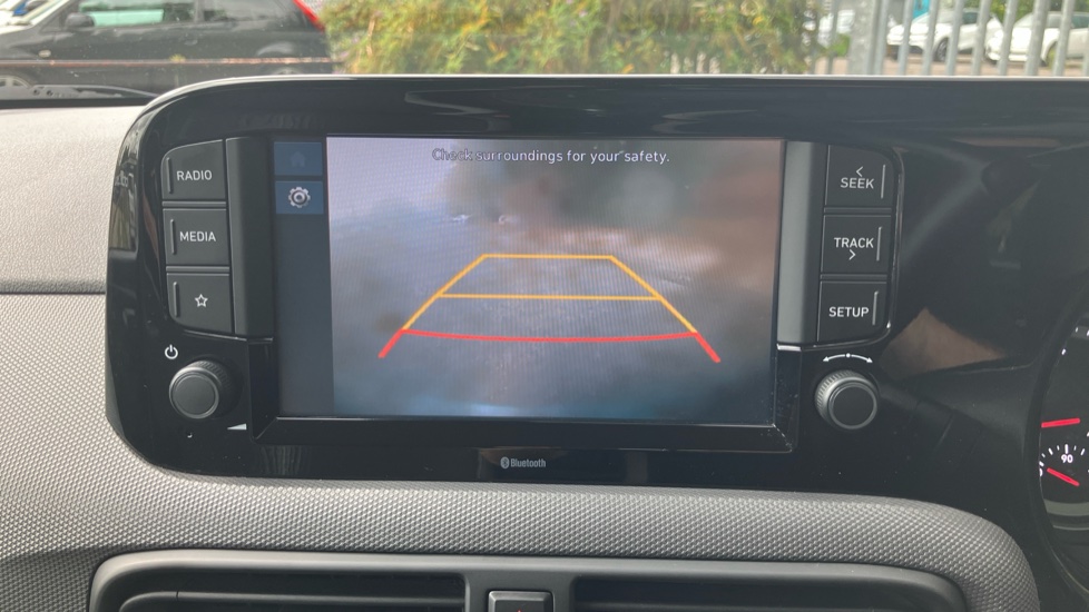 Hyundai i10 1.2 MPi SE Connect 5dr Petrol Hatchback - Image 26