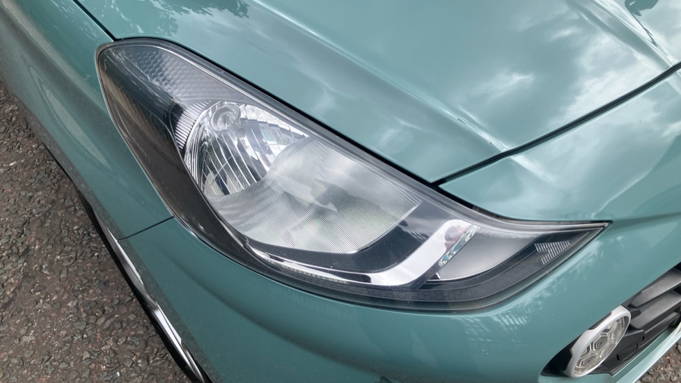 Hyundai i10 1.2 MPi SE Connect 5dr Petrol Hatchback - Image 47