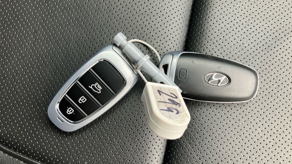 Hyundai TUCSON 1.6 TGDi Ultimate 5dr 2WD Petrol Estate - Image 20