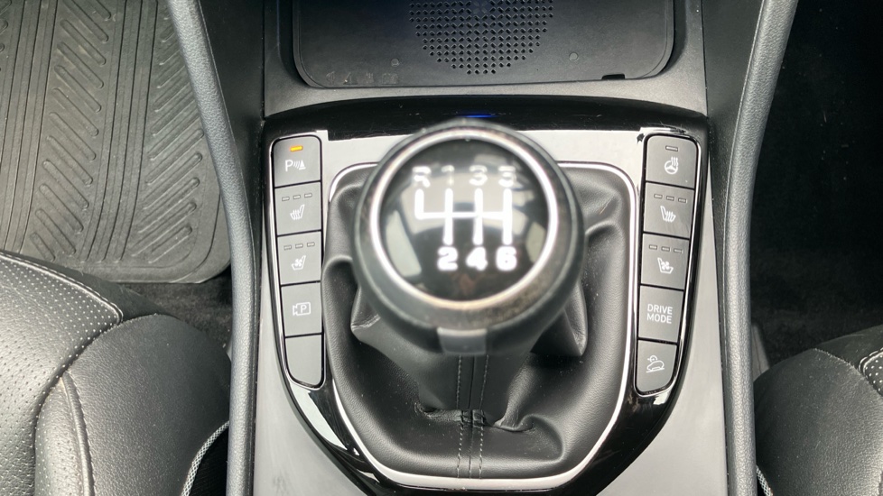 Hyundai TUCSON 1.6 TGDi Ultimate 5dr 2WD Petrol Estate - Image 31