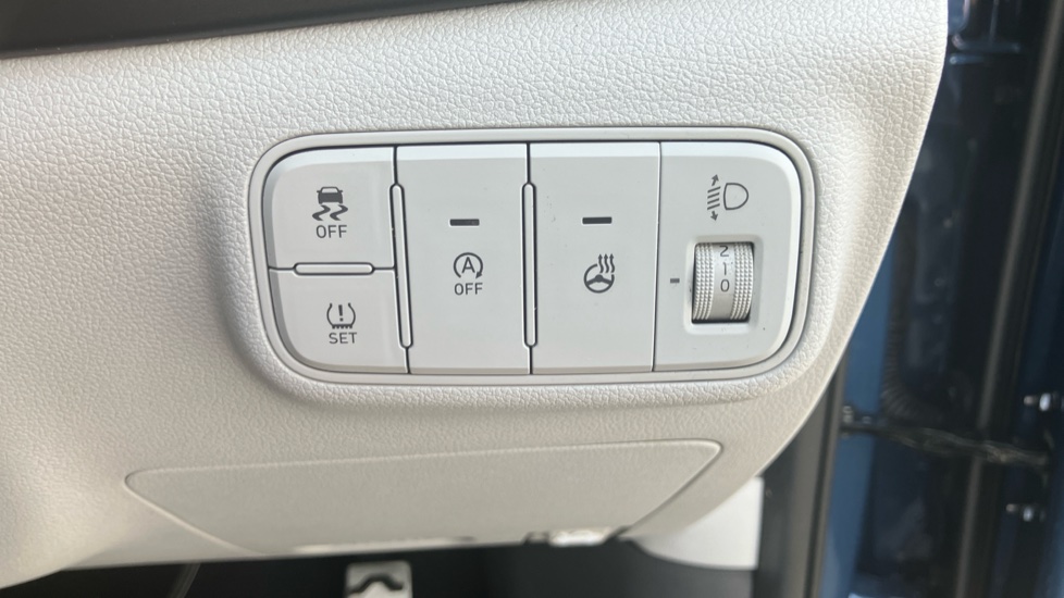 Hyundai BAYON 1.0 TGDi Ultimate 5dr DCT Petrol Hatchback - Image 23