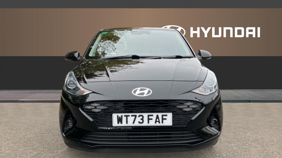 Hyundai i10 1.2 MPi Premium 5dr Auto Petrol Hatchback - Image 3