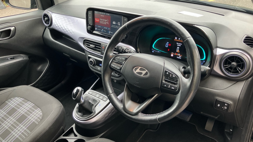 Hyundai i10 1.2 MPi Premium 5dr Auto Petrol Hatchback - Image 11