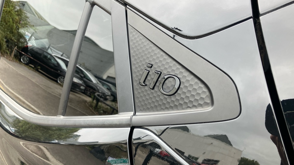 Hyundai i10 1.2 MPi Premium 5dr Auto Petrol Hatchback - Image 56