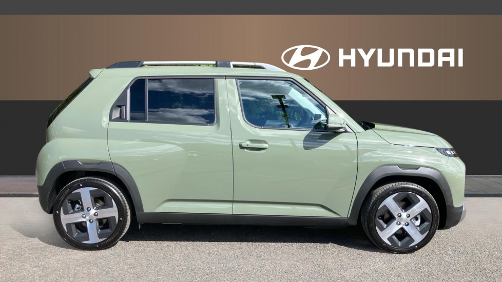 Hyundai INSTER 85kW 02 49kWh 5dr Auto Electric Hatchback - Image 5
