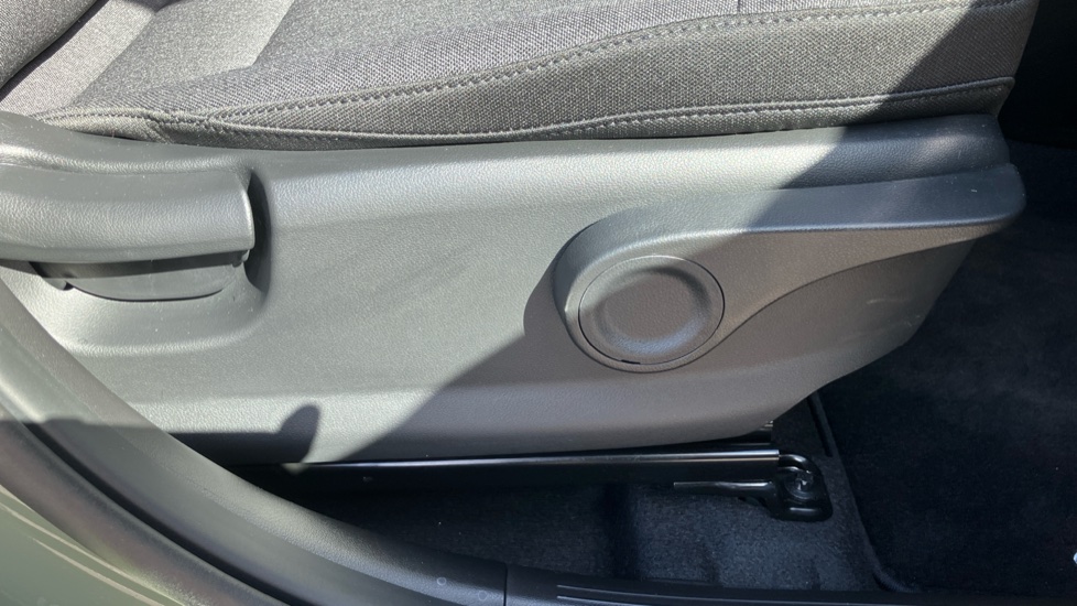 Hyundai INSTER 85kW 02 49kWh 5dr Auto Electric Hatchback - Image 39