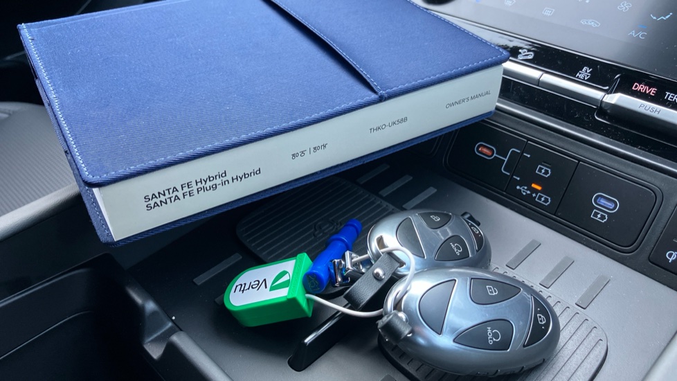 Hyundai SANTA FE 1.6 TGDi Plug-in Hybrid Calligraphy 5dr 4WD Auto Estate - Image 19