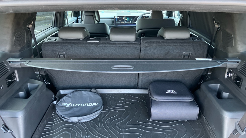 Hyundai SANTA FE 1.6 TGDi Plug-in Hybrid Calligraphy 5dr 4WD Auto Estate - Image 21
