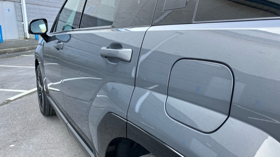 Hyundai SANTA FE 1.6 TGDi Plug-in Hybrid Calligraphy 5dr 4WD Auto Estate - Image 31