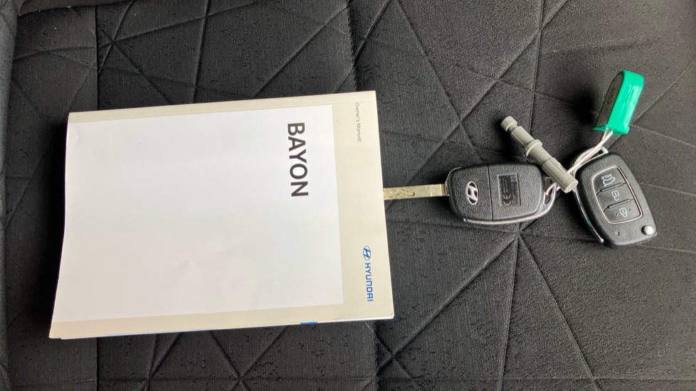 Hyundai BAYON 1.0 TGDi 48V MHEV Premium 5dr Petrol Hatchback - Image 19