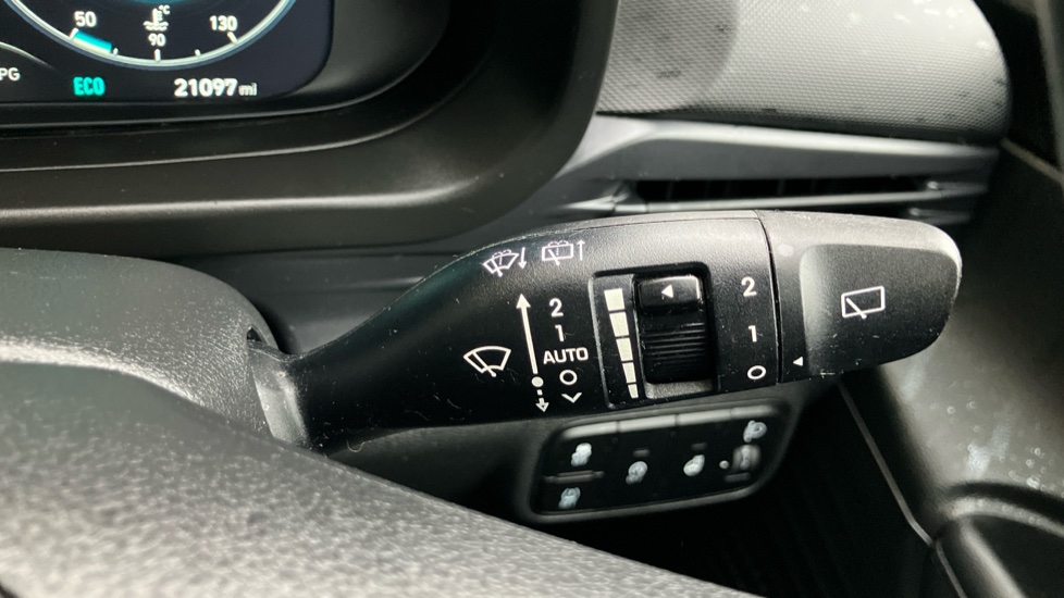 Hyundai BAYON 1.0 TGDi 48V MHEV Premium 5dr Petrol Hatchback - Image 25