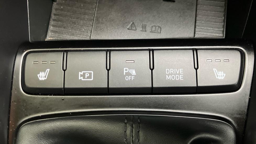 Hyundai BAYON 1.0 TGDi 48V MHEV Premium 5dr Petrol Hatchback - Image 31