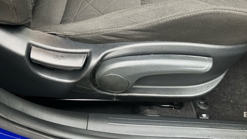 Hyundai BAYON 1.0 TGDi 48V MHEV Premium 5dr Petrol Hatchback - Image 39