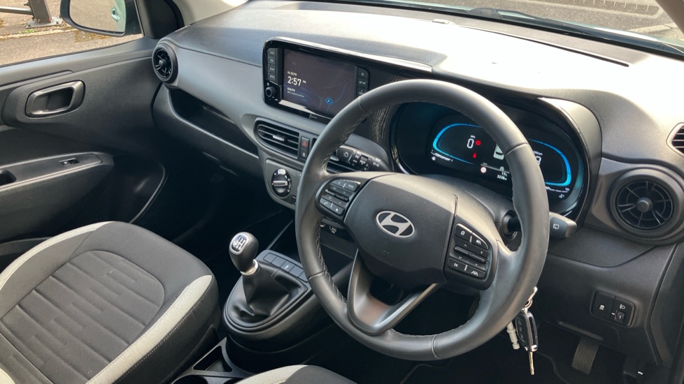 Hyundai i10 1.0 [63] Advance 5dr [Nav] Petrol Hatchback - Image 11