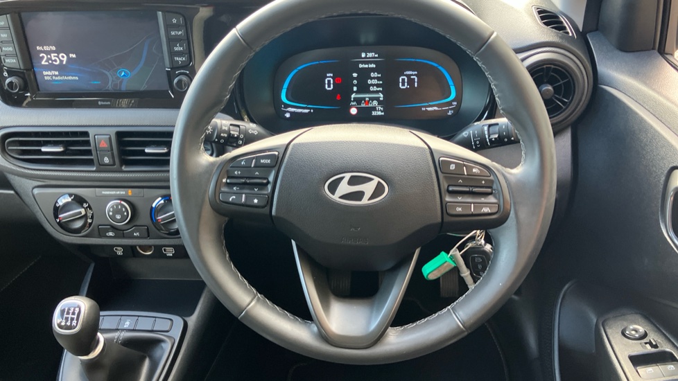 Hyundai i10 1.0 [63] Advance 5dr [Nav] Petrol Hatchback - Image 23