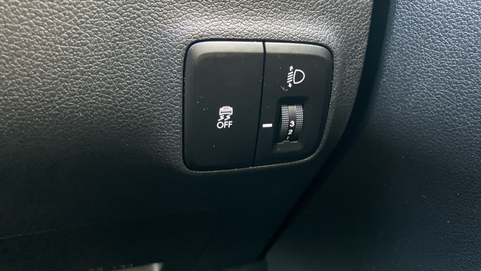 Hyundai i10 1.0 [63] Advance 5dr [Nav] Petrol Hatchback - Image 28