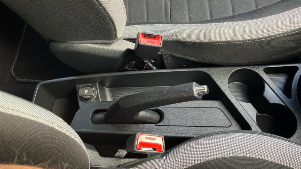 Hyundai i10 1.0 [63] Advance 5dr [Nav] Petrol Hatchback - Image 32