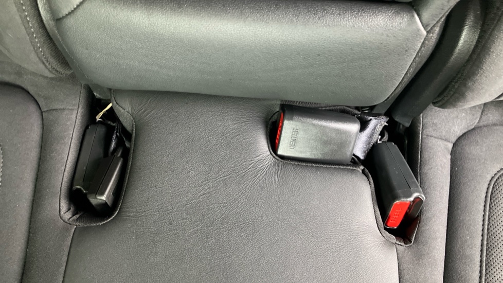 Hyundai TUCSON 1.6T Hybrid N Line S 5dr Auto Hybrid Estate - Image 17