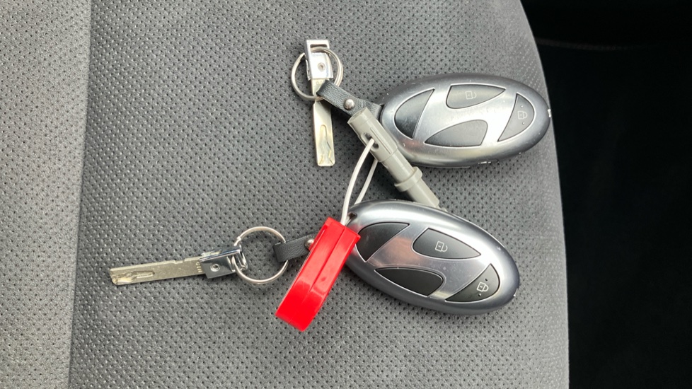 Hyundai TUCSON 1.6T Hybrid N Line S 5dr Auto Hybrid Estate - Image 20