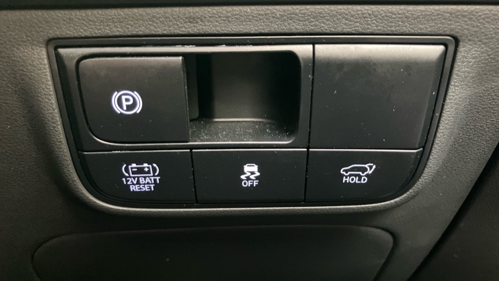 Hyundai TUCSON 1.6T Hybrid N Line S 5dr Auto Hybrid Estate - Image 30