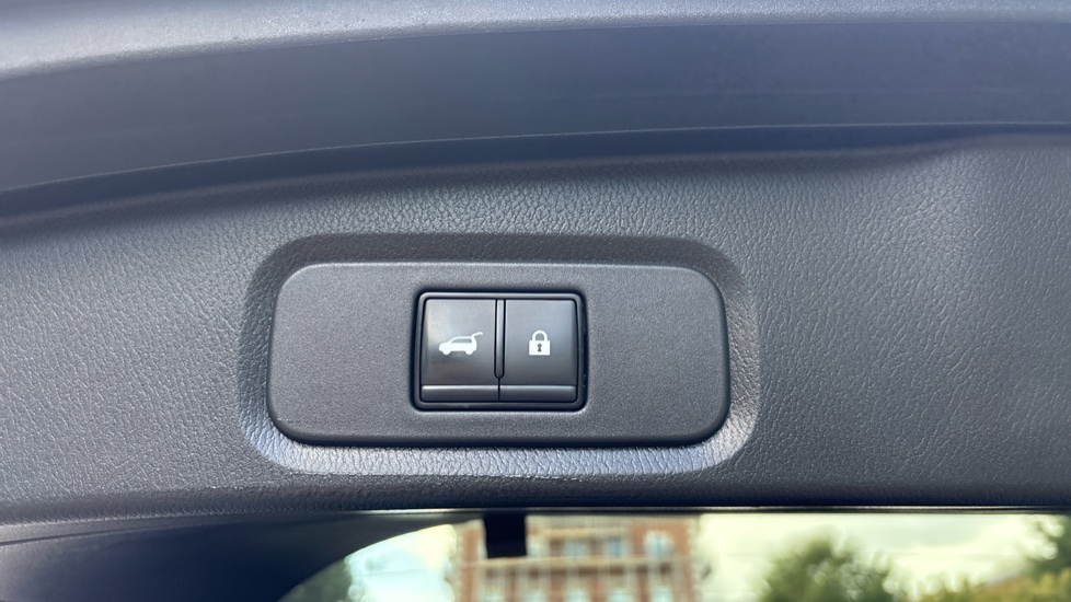 Nissan Qashqai 1.5 E-Power Tekna+ 5dr Auto Hybrid Hatchback - Image 47