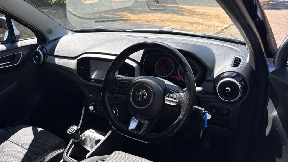 MG MG3 1.5 VTi-TECH Exclusive 5dr [Navigation] Petrol Hatchback - Image 11