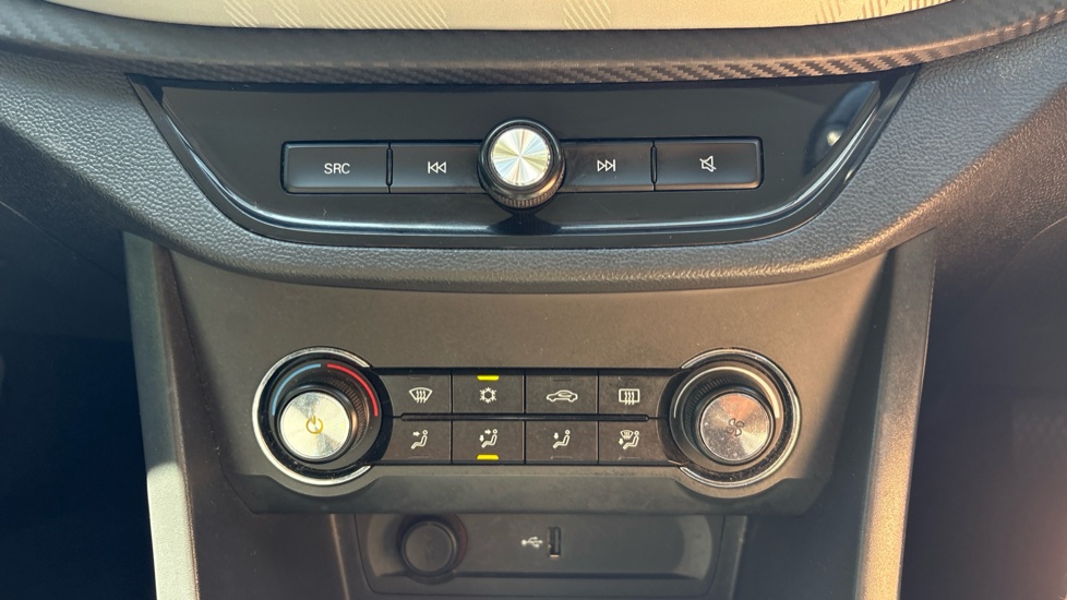 MG MG3 1.5 VTi-TECH Exclusive 5dr [Navigation] Petrol Hatchback - Image 34
